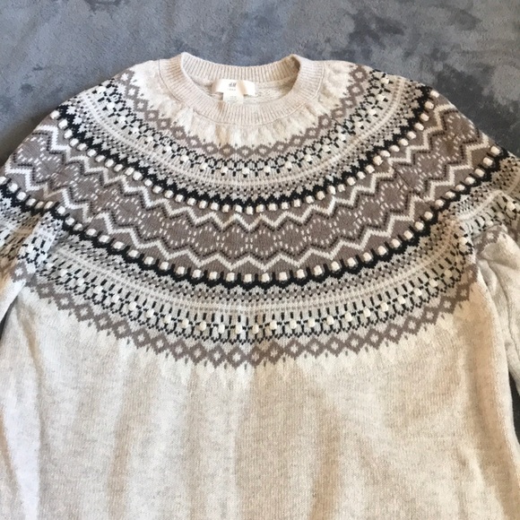 H&M tan sweater - Picture 2 of 2